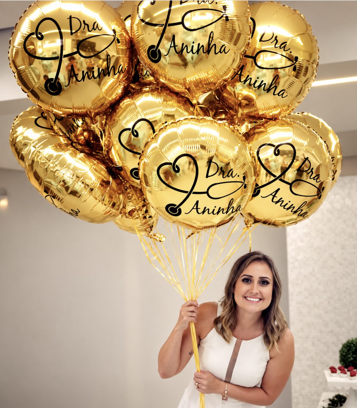 Balões dourados personalizados